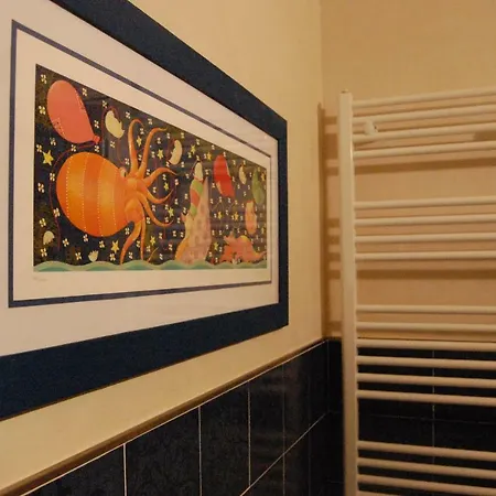 Stevens Apartment *